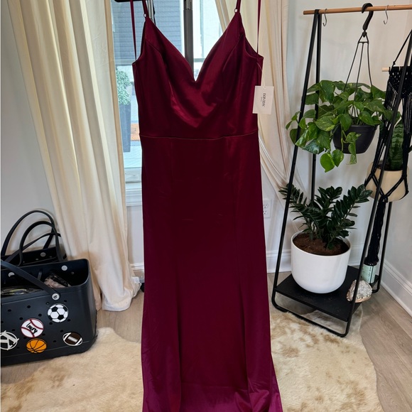 David’s Bridal Plunging Stretch Satin Dress - Picture 2 of 4